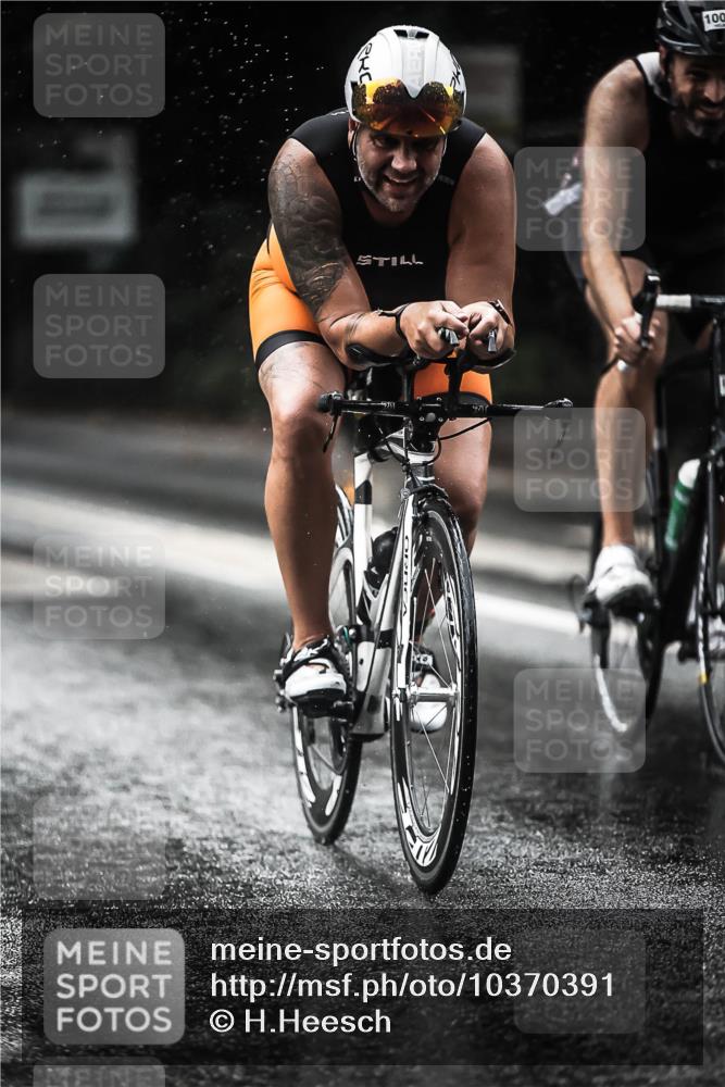 13.09.2026 - Stadtparktriathlon H.Heesch http://msf.ph/oto/10370391 13.09.2026 12:05:44 Radfahren 899, 918, 920, 954, 970, 980, 999, 1009, 1037, 1065 meine-sportfotos.de