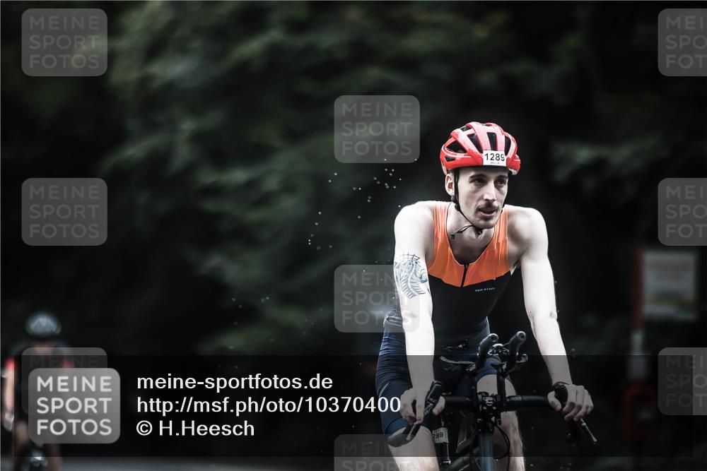 13.09.2026 - Stadtparktriathlon H.Heesch http://msf.ph/oto/10370400 13.09.2026 13:24:11 Radfahren 1199, 1289, 1351, 1426, 1446, 1450, 1452, 1465, 1485, 1501, 1508, 1523 meine-sportfotos.de