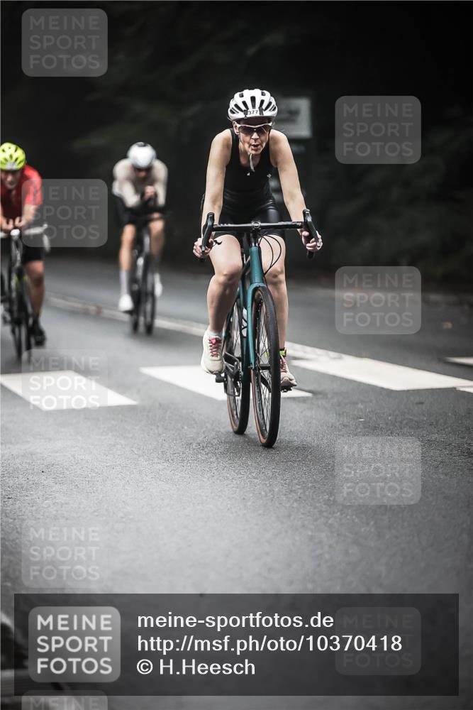 13.09.2026 - Stadtparktriathlon H.Heesch http://msf.ph/oto/10370418 13.09.2026 10:19:59 Radfahren 273, 323, 328, 377, 414, 434 meine-sportfotos.de