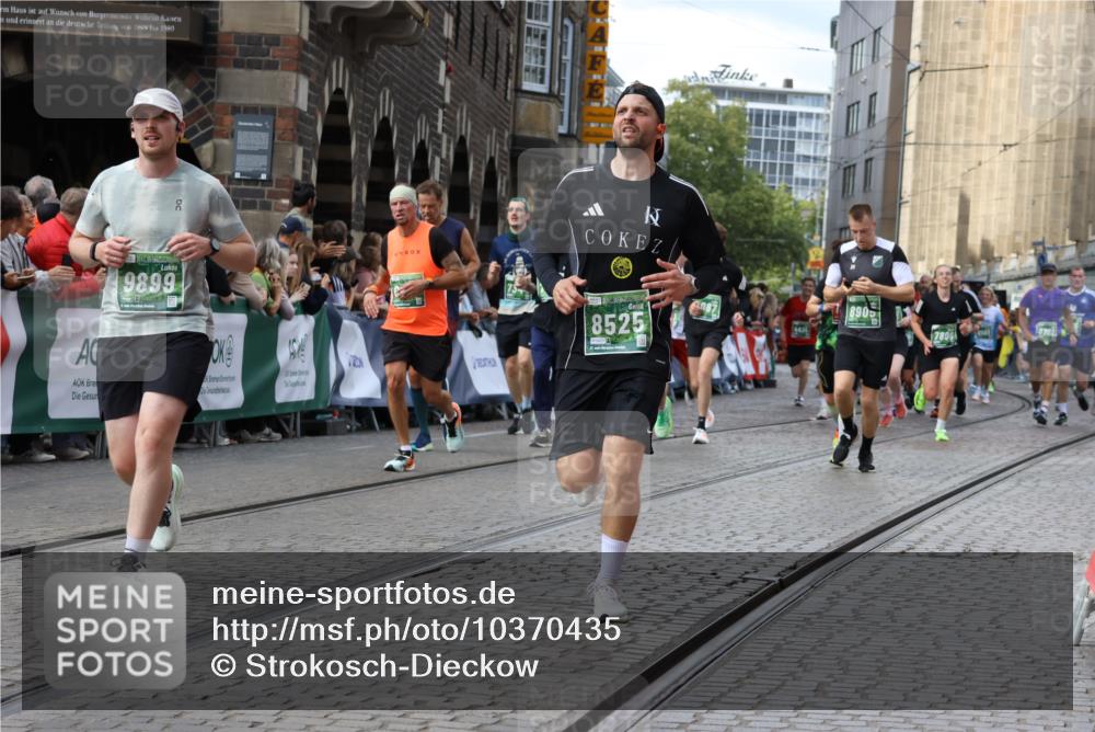 13.09.2026 - 21. swb-Marathon Bremen Strokosch-Dieckow http://msf.ph/oto/10370435 13.09.2026 13:36:26 Ziel 563, 1072, 1867, 2339, 2565, 2931, 2949, 3026, 3224, 3291, 3454, 3489, 4016, 4989, 5026, 5259, 5276, 5800, 5816, 6159, 6642, 6874, 6982, 7043, 7256, 7379, 7804, 8145, 8227, 8275, 8488, 8511, 8941, 9026, 9076, 9226, 9243, 9497, 9564, 13179, 13238, 164, 1738, 1880, 2467, 2673, 2731, 2819, 2823, 3067, 3585, 3815, 4006, 4050, 4182, 4216, 4304, 4414, 4676, 5061, 5656, 5781, 6280, 6340, 6516, 6527, 6568, 7039, 7237, 7249, 7344, 7656, 7765, 7808, 8723, 8790, 8905, 9776 meine-sportfotos.de