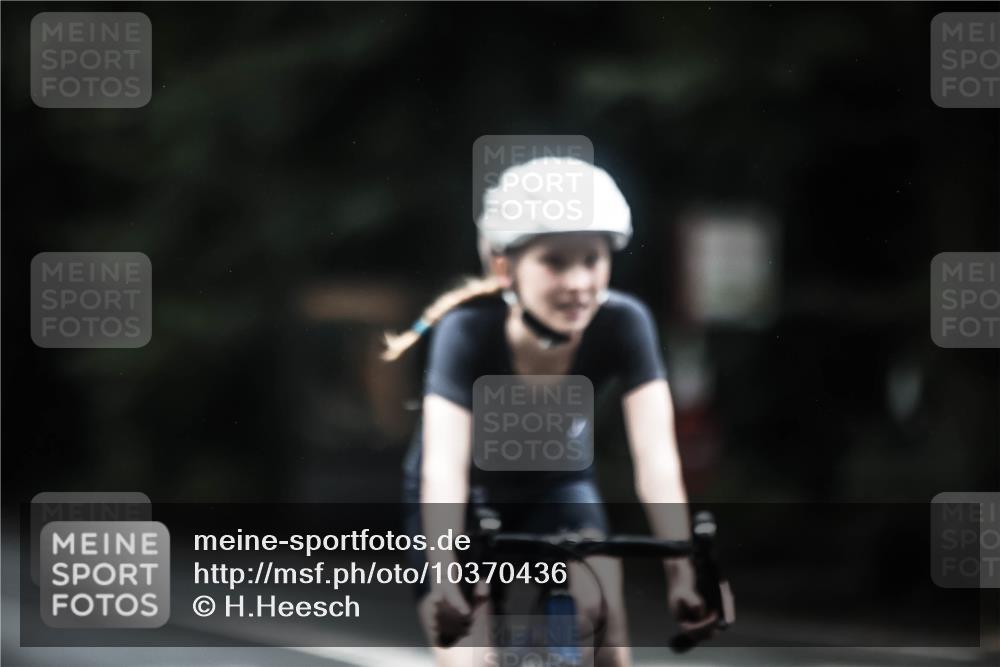 13.09.2026 - Stadtparktriathlon H.Heesch http://msf.ph/oto/10370436 13.09.2026 13:24:16 Radfahren 1289, 1418, 1450, 1465, 1501, 1523 meine-sportfotos.de