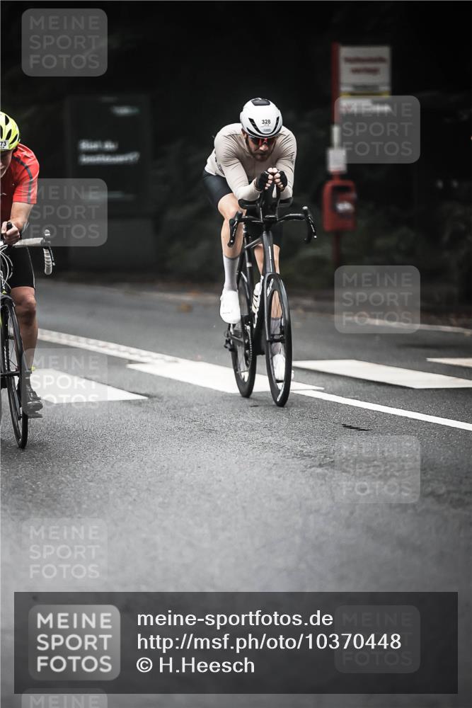 13.09.2026 - Stadtparktriathlon H.Heesch http://msf.ph/oto/10370448 13.09.2026 10:20:00 Radfahren 273, 323, 328, 377, 414, 434 meine-sportfotos.de