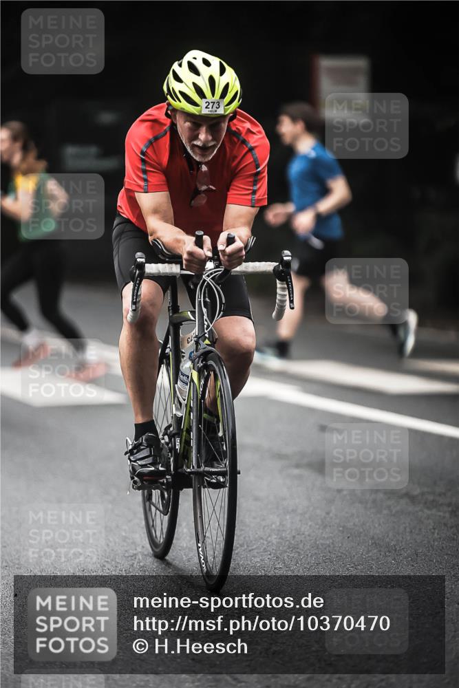 13.09.2026 - Stadtparktriathlon H.Heesch http://msf.ph/oto/10370470 13.09.2026 10:20:01 Radfahren 273, 323, 328, 346, 347, 377, 414, 434 meine-sportfotos.de