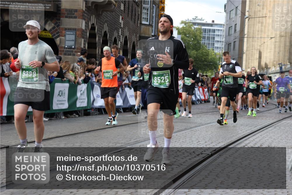 13.09.2026 - 21. swb-Marathon Bremen Strokosch-Dieckow http://msf.ph/oto/10370516 13.09.2026 13:36:26 Ziel 563, 1072, 1867, 2339, 2565, 2931, 2949, 3026, 3224, 3291, 3454, 3489, 4016, 4989, 5026, 5259, 5276, 5800, 5816, 6159, 6642, 6874, 6982, 7043, 7256, 7379, 7804, 8145, 8227, 8275, 8488, 8511, 8941, 9026, 9076, 9226, 9243, 9497, 9564, 13179, 13238, 164, 1738, 1880, 2467, 2673, 2731, 2819, 2823, 3067, 3585, 3815, 4006, 4050, 4182, 4216, 4304, 4414, 4676, 5061, 5656, 5781, 6280, 6340, 6516, 6527, 6568, 7039, 7237, 7249, 7344, 7656, 7765, 7808, 8723, 8790, 8905, 9776 meine-sportfotos.de