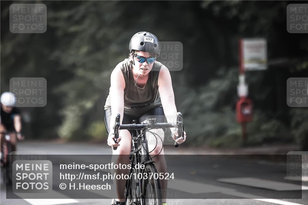 13.09.2026 - Stadtparktriathlon H.Heesch http://msf.ph/oto/10370524 13.09.2026 10:49:48 Radfahren 399, 407, 442, 457, 461, 548, 554 meine-sportfotos.de