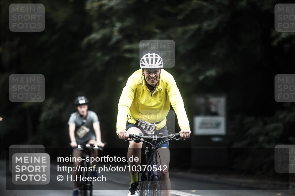 13.09.2026 - Stadtparktriathlon H.Heesch http://msf.ph/oto/10370542 13.09.2026 13:24:26 Radfahren 1410, 1418, 1454, 1480, 1494 meine-sportfotos.de