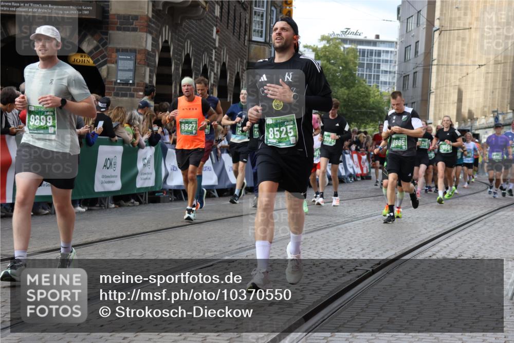 13.09.2026 - 21. swb-Marathon Bremen Strokosch-Dieckow http://msf.ph/oto/10370550 13.09.2026 13:36:26 Ziel 563, 1072, 1867, 2339, 2565, 2931, 2949, 3026, 3224, 3291, 3454, 3489, 4016, 4989, 5026, 5259, 5276, 5800, 5816, 6159, 6642, 6874, 6982, 7043, 7256, 7379, 7804, 8145, 8227, 8275, 8488, 8511, 8941, 9026, 9076, 9226, 9243, 9497, 9564, 13179, 13238, 164, 1738, 1880, 2467, 2673, 2731, 2819, 2823, 3067, 3585, 3815, 4006, 4050, 4182, 4216, 4304, 4414, 4676, 5061, 5656, 5781, 6280, 6340, 6516, 6527, 6568, 7039, 7237, 7249, 7344, 7656, 7765, 7808, 8723, 8790, 8905, 9776 meine-sportfotos.de