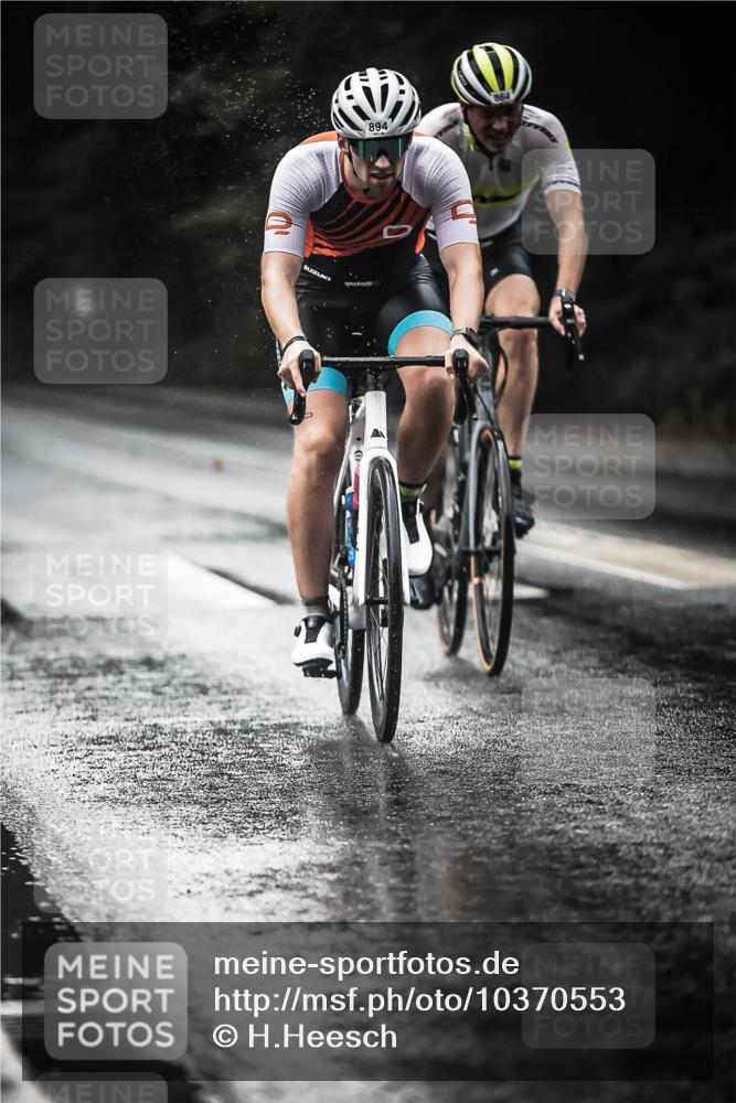 13.09.2026 - Stadtparktriathlon H.Heesch http://msf.ph/oto/10370553 13.09.2026 12:05:55 Radfahren 864, 894, 999, 1051, 1065 meine-sportfotos.de