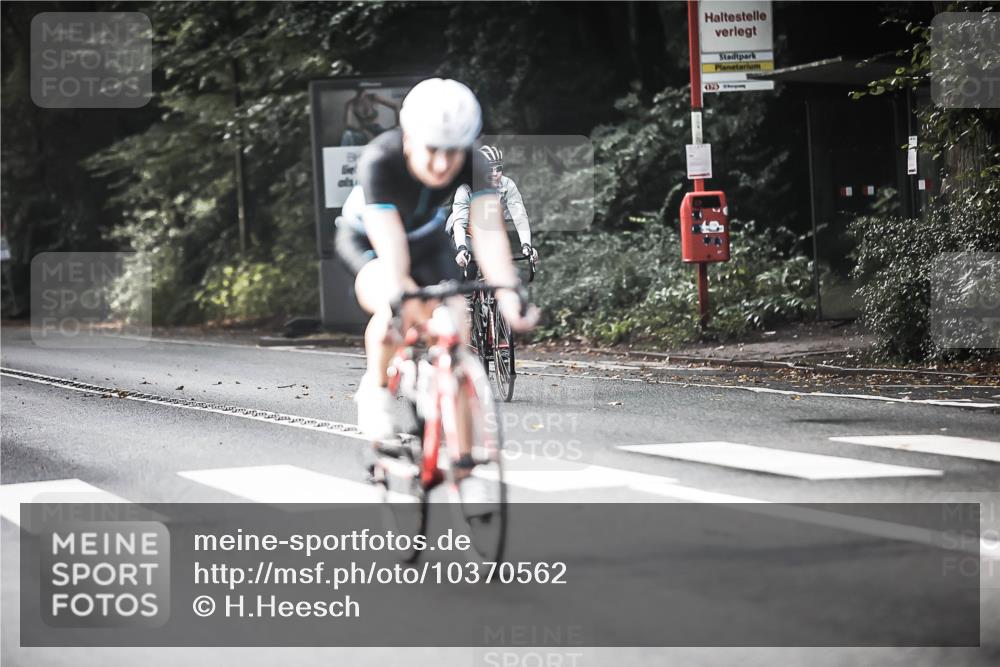 13.09.2026 - Stadtparktriathlon H.Heesch http://msf.ph/oto/10370562 13.09.2026 10:49:50 Radfahren 399, 407, 442, 447, 457, 548, 554 meine-sportfotos.de