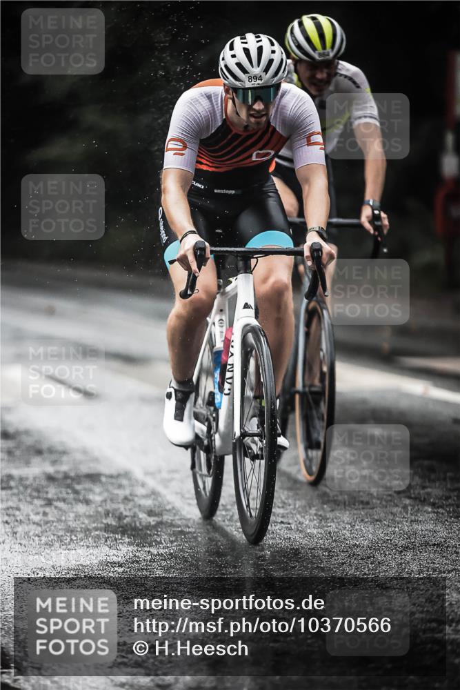 13.09.2026 - Stadtparktriathlon H.Heesch http://msf.ph/oto/10370566 13.09.2026 12:05:55 Radfahren 864, 894, 999, 1051, 1065 meine-sportfotos.de