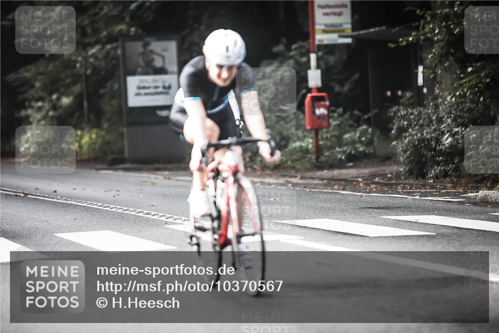 13.09.2026 - Stadtparktriathlon H.Heesch http://msf.ph/oto/10370567 13.09.2026 10:49:50 Radfahren 399, 407, 442, 447, 457, 548, 554 meine-sportfotos.de