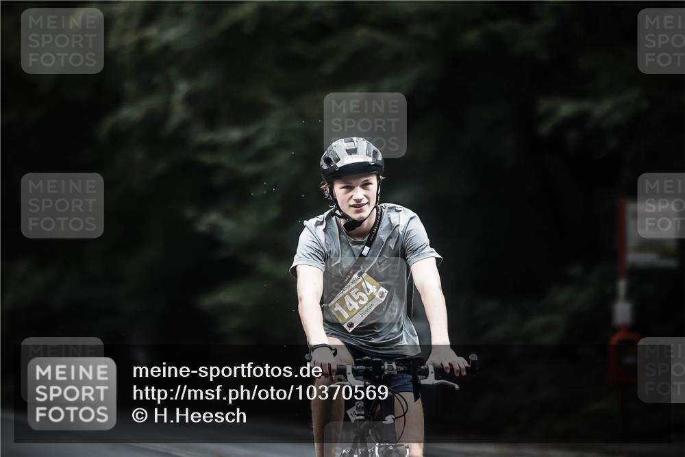 13.09.2026 - Stadtparktriathlon H.Heesch http://msf.ph/oto/10370569 13.09.2026 13:24:28 Radfahren 1410, 1428, 1454, 1480, 1494 meine-sportfotos.de