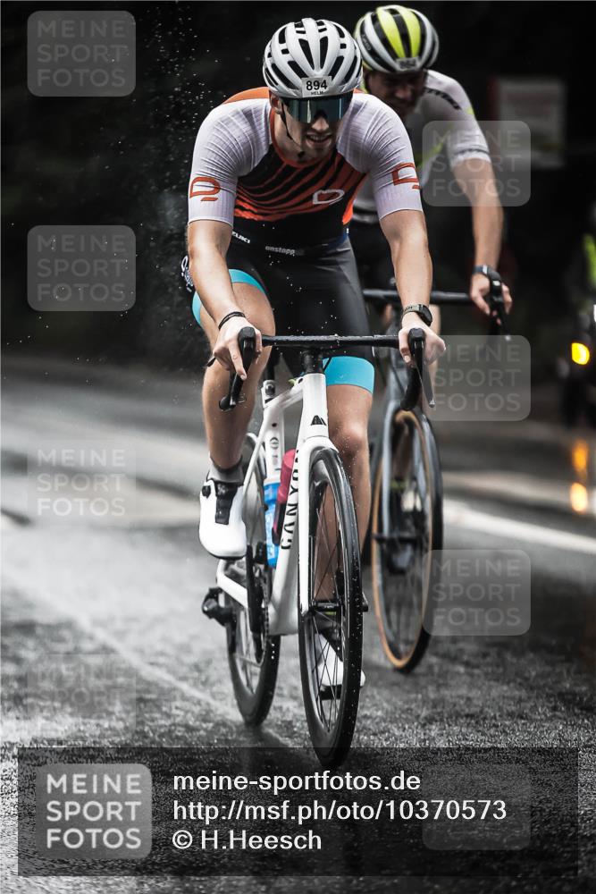 13.09.2026 - Stadtparktriathlon H.Heesch http://msf.ph/oto/10370573 13.09.2026 12:05:55 Radfahren 864, 894, 999, 1051, 1065 meine-sportfotos.de