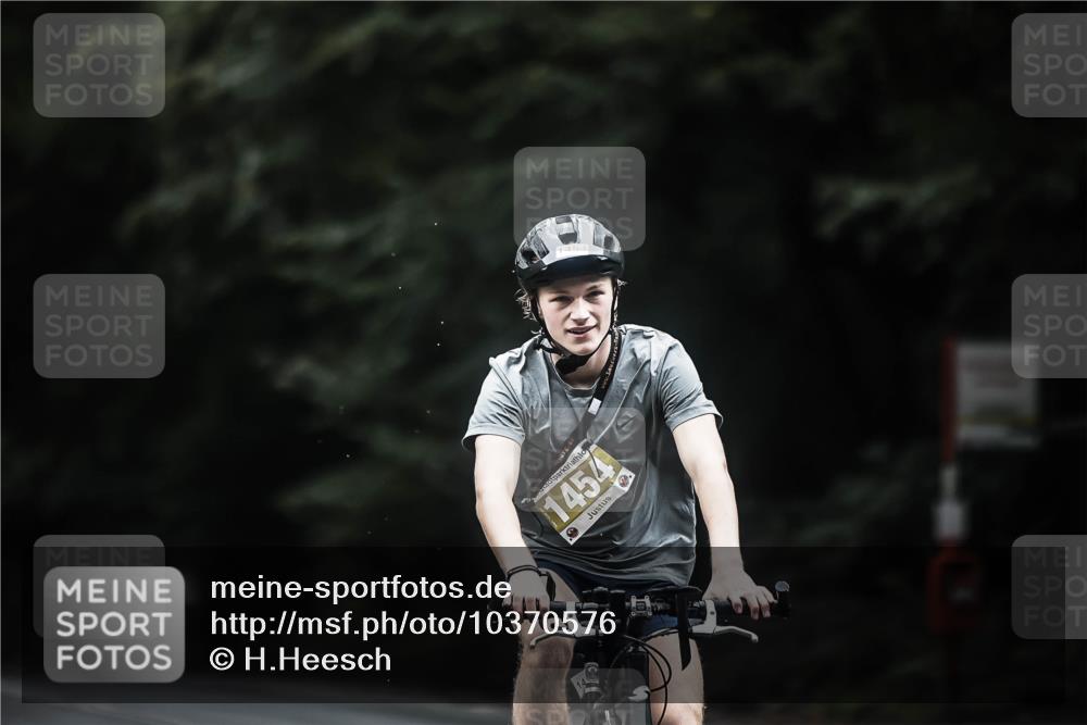 13.09.2026 - Stadtparktriathlon H.Heesch http://msf.ph/oto/10370576 13.09.2026 13:24:28 Radfahren 1410, 1428, 1454, 1480, 1494 meine-sportfotos.de