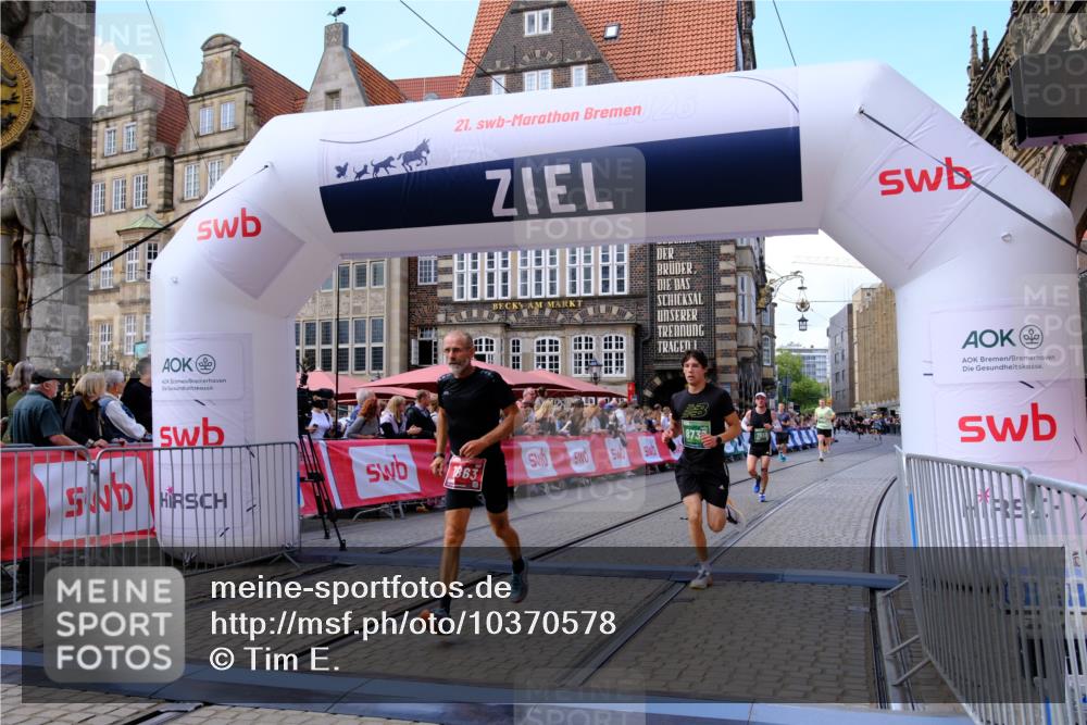 13.09.2026 - 21. swb-Marathon Bremen Tim E. http://msf.ph/oto/10370578 13.09.2026 13:08:03 Ziel 819, 969, 2135, 4732, 4852, 4990, 5570, 5976, 7558, 8611, 8737, 9035, 9356 meine-sportfotos.de