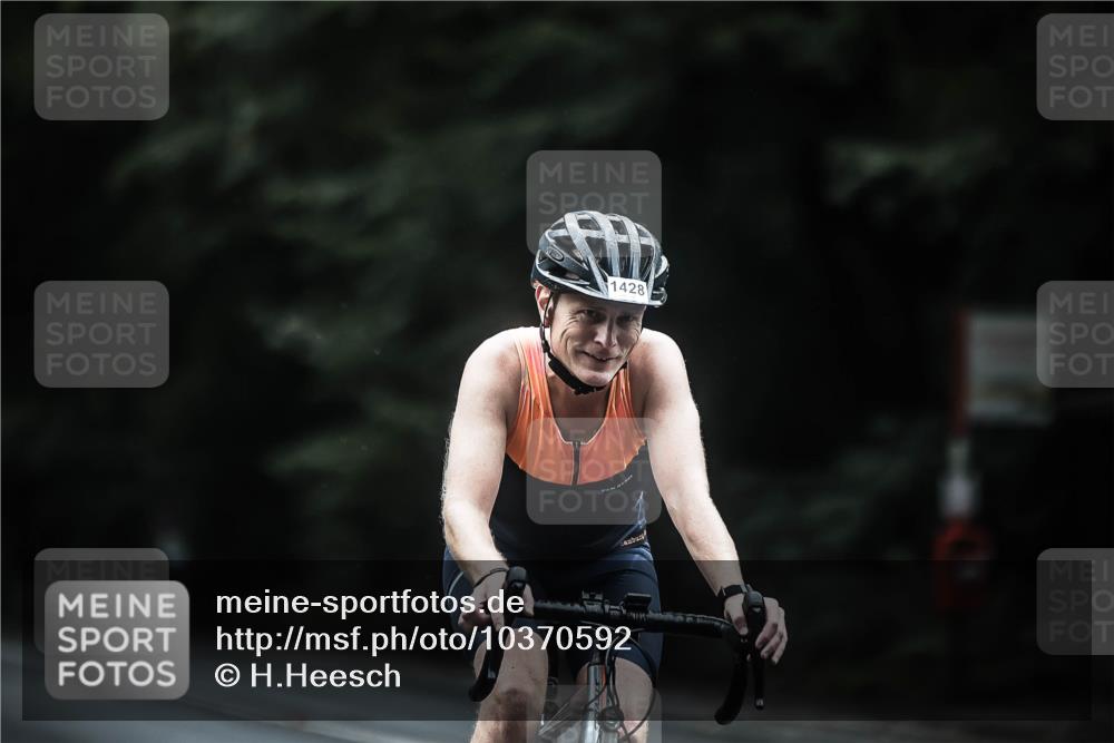 13.09.2026 - Stadtparktriathlon H.Heesch http://msf.ph/oto/10370592 13.09.2026 13:24:33 Radfahren 1359, 1427, 1428, 1445, 1454 meine-sportfotos.de