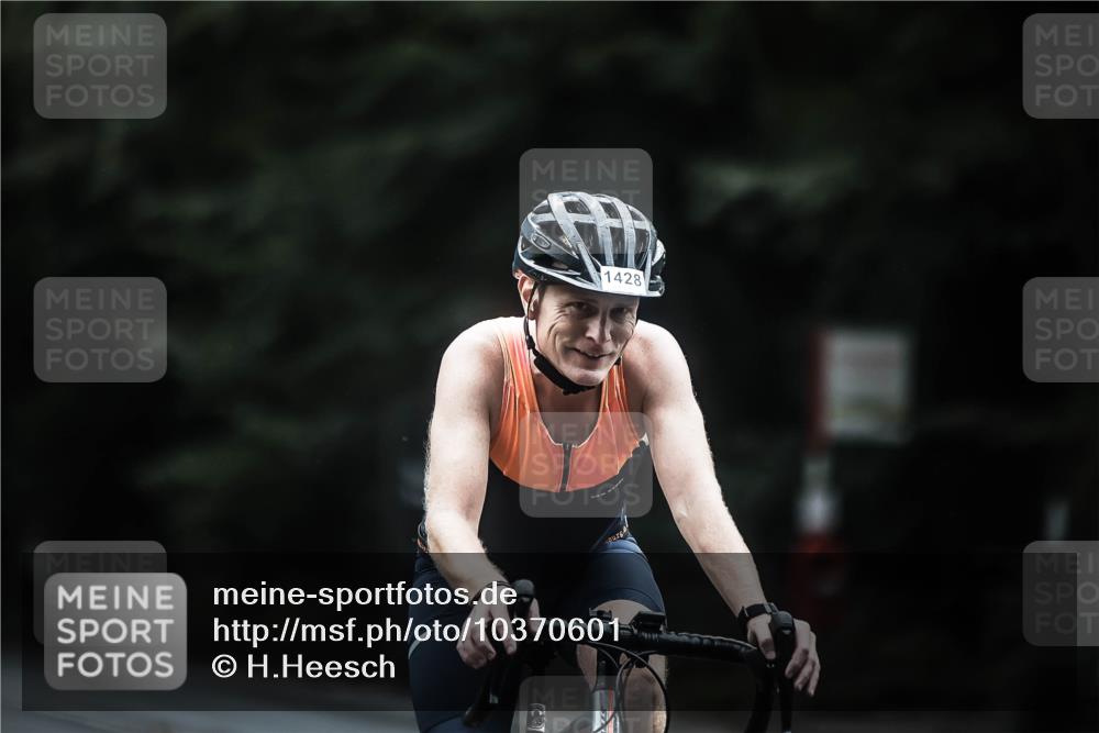 13.09.2026 - Stadtparktriathlon H.Heesch http://msf.ph/oto/10370601 13.09.2026 13:24:34 Radfahren 1359, 1427, 1428, 1431, 1445, 1454 meine-sportfotos.de
