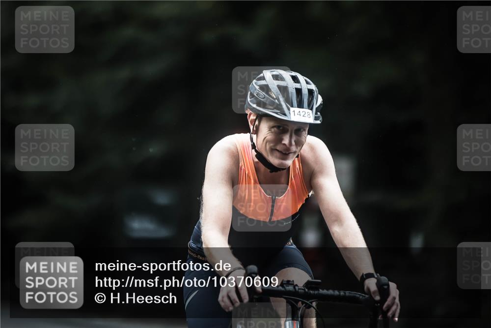 13.09.2026 - Stadtparktriathlon H.Heesch http://msf.ph/oto/10370609 13.09.2026 13:24:34 Radfahren 1359, 1427, 1428, 1431, 1445, 1454 meine-sportfotos.de
