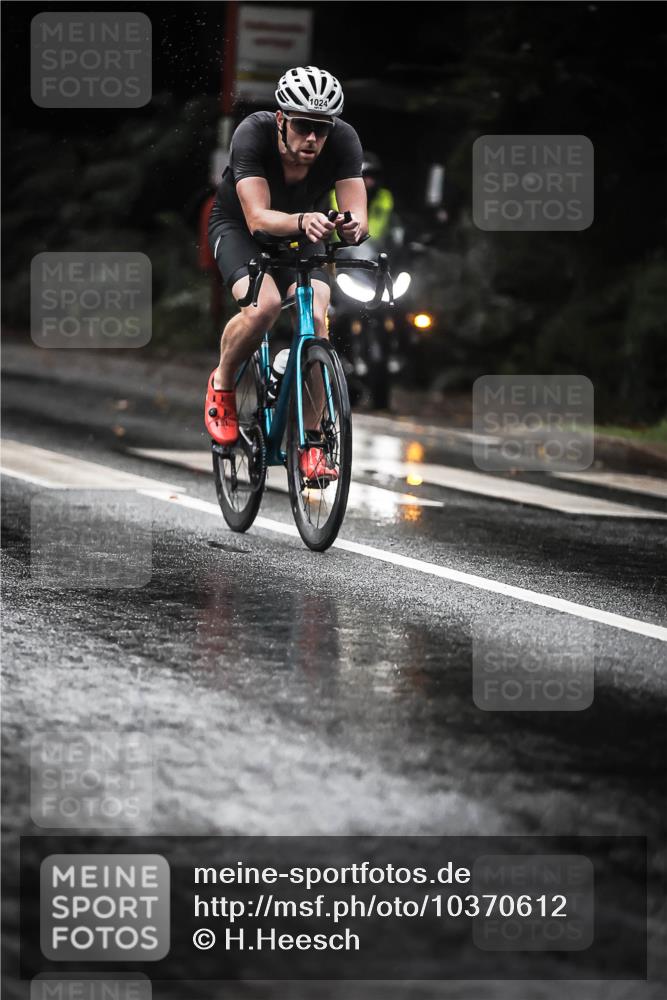 13.09.2026 - Stadtparktriathlon H.Heesch http://msf.ph/oto/10370612 13.09.2026 12:06:09 Radfahren 956, 1024 meine-sportfotos.de