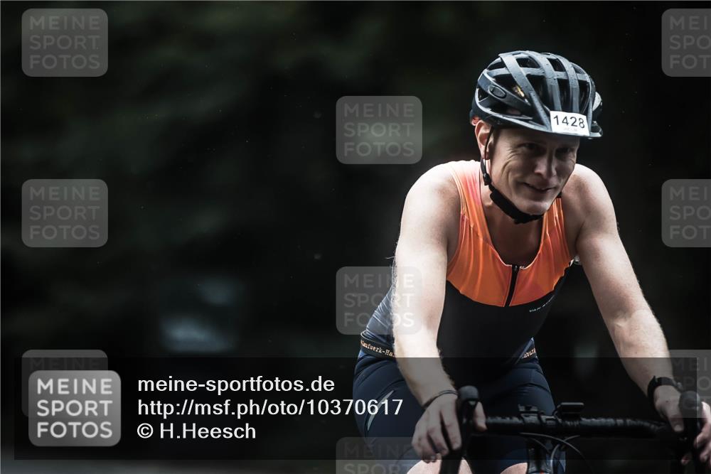 13.09.2026 - Stadtparktriathlon H.Heesch http://msf.ph/oto/10370617 13.09.2026 13:24:34 Radfahren 1359, 1427, 1428, 1431, 1445, 1454 meine-sportfotos.de