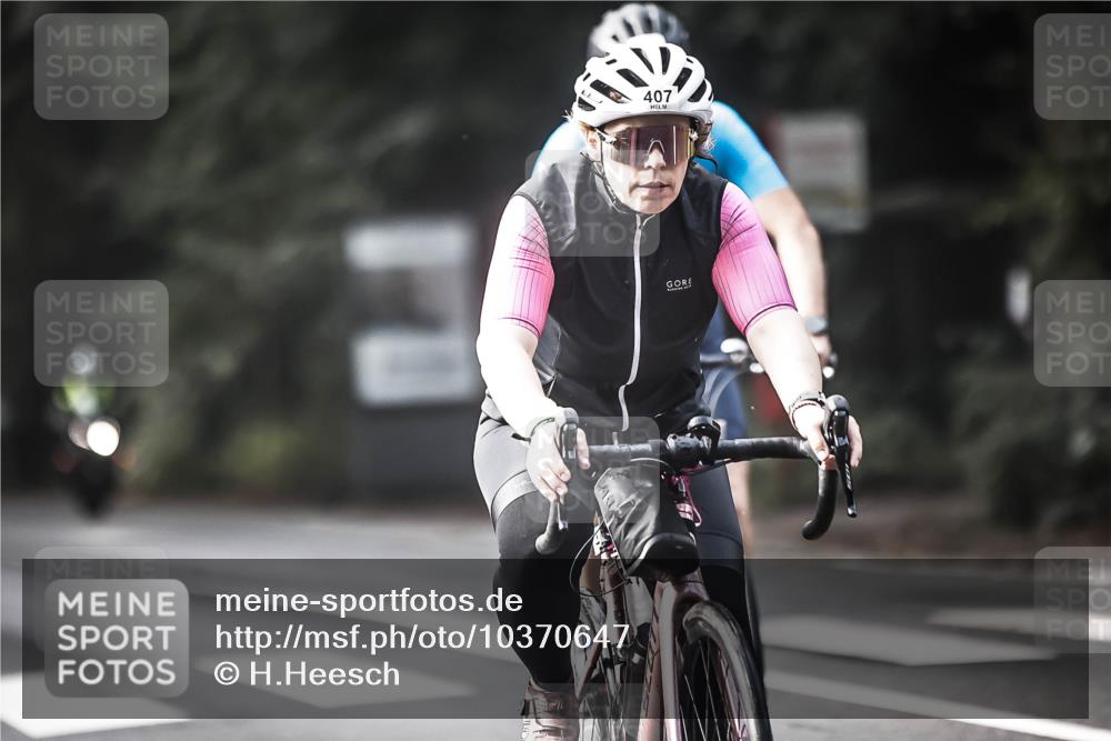 13.09.2026 - Stadtparktriathlon H.Heesch http://msf.ph/oto/10370647 13.09.2026 10:49:53 Radfahren 399, 407, 423, 447, 457, 548 meine-sportfotos.de