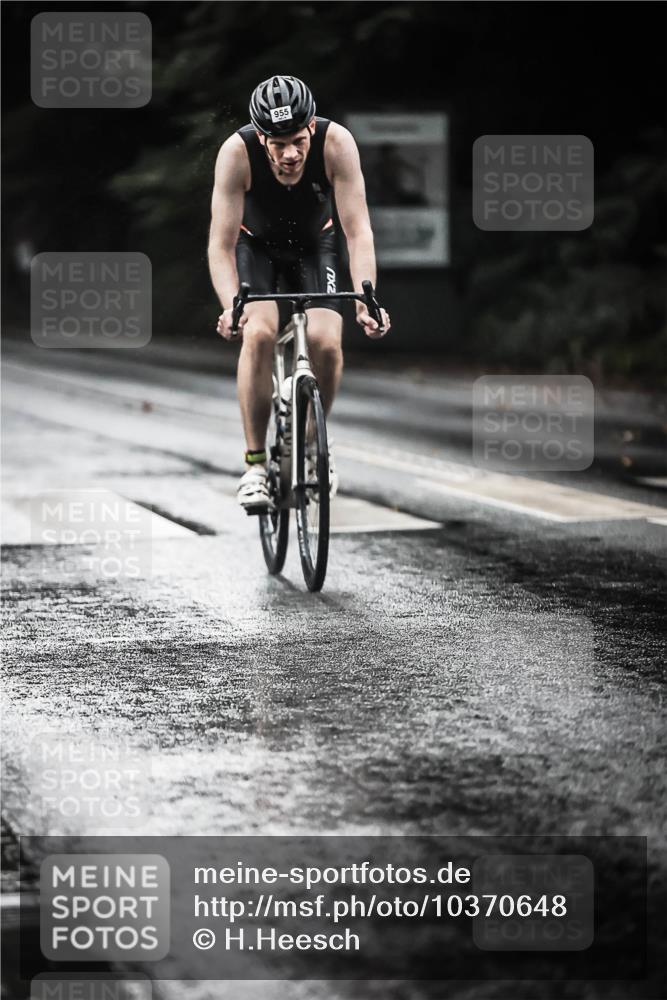 13.09.2026 - Stadtparktriathlon H.Heesch http://msf.ph/oto/10370648 13.09.2026 12:06:16 Radfahren 884, 903, 955, 1007, 1045 meine-sportfotos.de