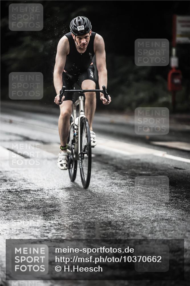 13.09.2026 - Stadtparktriathlon H.Heesch http://msf.ph/oto/10370662 13.09.2026 12:06:17 Radfahren 884, 886, 903, 955, 1007, 1045 meine-sportfotos.de