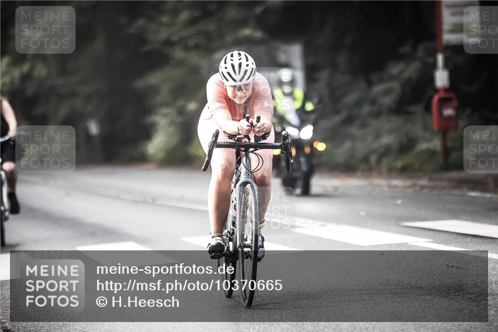 13.09.2026 - Stadtparktriathlon H.Heesch http://msf.ph/oto/10370665 13.09.2026 10:49:56 Radfahren 399, 407, 423, 447, 548 meine-sportfotos.de