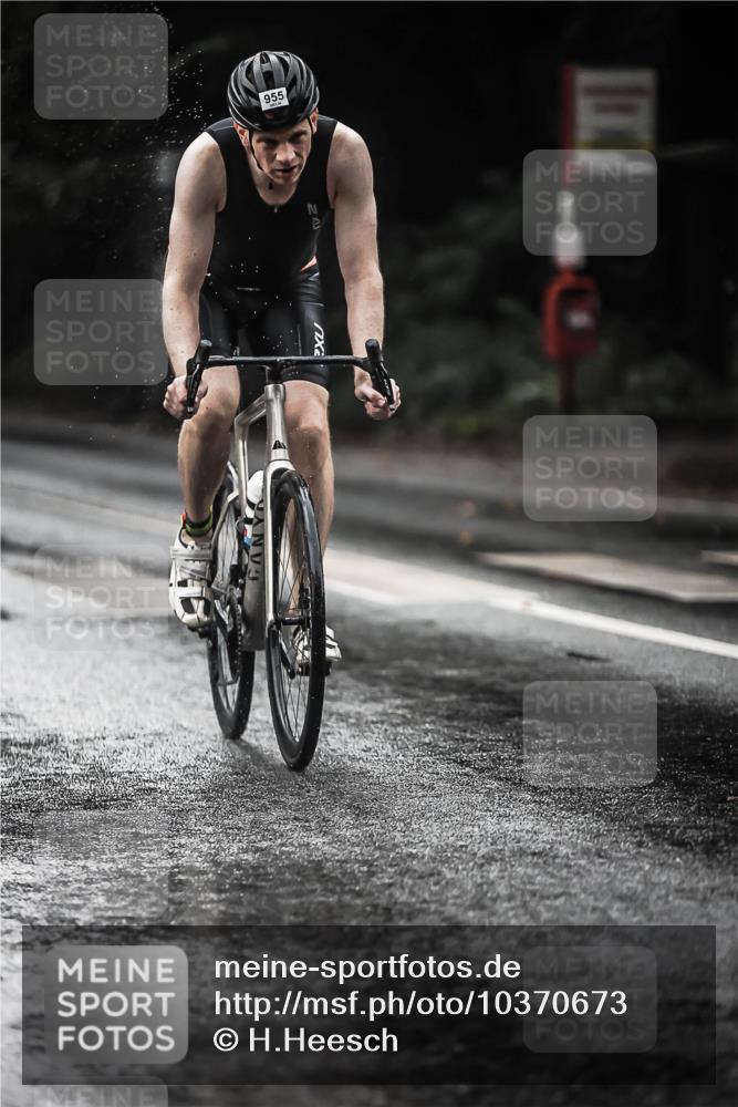 13.09.2026 - Stadtparktriathlon H.Heesch http://msf.ph/oto/10370673 13.09.2026 12:06:17 Radfahren 884, 886, 903, 955, 1007, 1045 meine-sportfotos.de