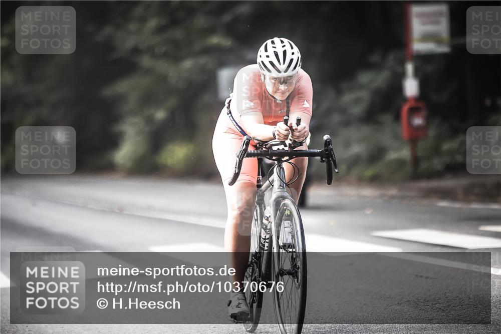 13.09.2026 - Stadtparktriathlon H.Heesch http://msf.ph/oto/10370676 13.09.2026 10:49:56 Radfahren 399, 407, 423, 447, 548 meine-sportfotos.de