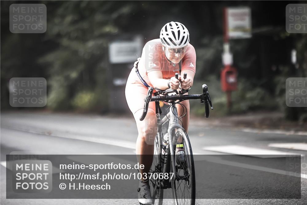 13.09.2026 - Stadtparktriathlon H.Heesch http://msf.ph/oto/10370687 13.09.2026 10:49:56 Radfahren 399, 407, 423, 447, 548 meine-sportfotos.de