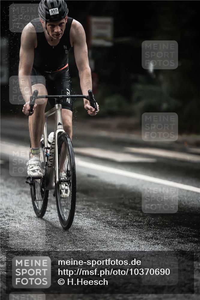 13.09.2026 - Stadtparktriathlon H.Heesch http://msf.ph/oto/10370690 13.09.2026 12:06:17 Radfahren 884, 886, 903, 955, 1007, 1045 meine-sportfotos.de