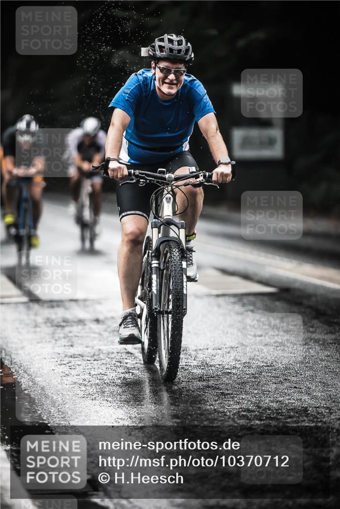 13.09.2026 - Stadtparktriathlon H.Heesch http://msf.ph/oto/10370712 13.09.2026 12:06:18 Radfahren 884, 886, 903, 955, 1007, 1045 meine-sportfotos.de