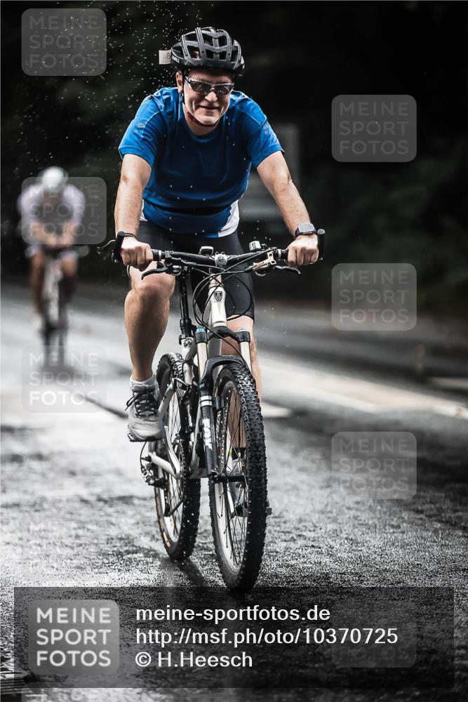 13.09.2026 - Stadtparktriathlon H.Heesch http://msf.ph/oto/10370725 13.09.2026 12:06:18 Radfahren 884, 886, 903, 955, 1007, 1045 meine-sportfotos.de
