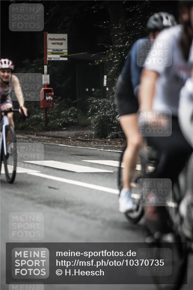 13.09.2026 - Stadtparktriathlon H.Heesch http://msf.ph/oto/10370735 13.09.2026 10:20:20 Radfahren 238, 248, 308, 310, 385, 390, 400, 433, 450 meine-sportfotos.de