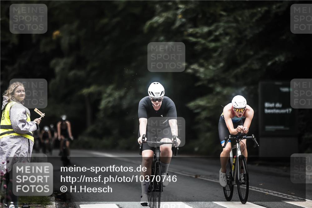 13.09.2026 - Stadtparktriathlon H.Heesch http://msf.ph/oto/10370746 13.09.2026 13:24:49 Radfahren 1330, 1443, 1462, 1495 meine-sportfotos.de