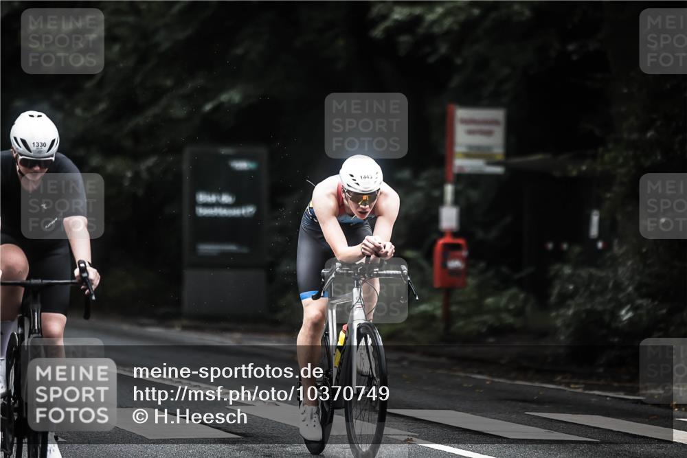 13.09.2026 - Stadtparktriathlon H.Heesch http://msf.ph/oto/10370749 13.09.2026 13:24:49 Radfahren 1330, 1443, 1462, 1495 meine-sportfotos.de