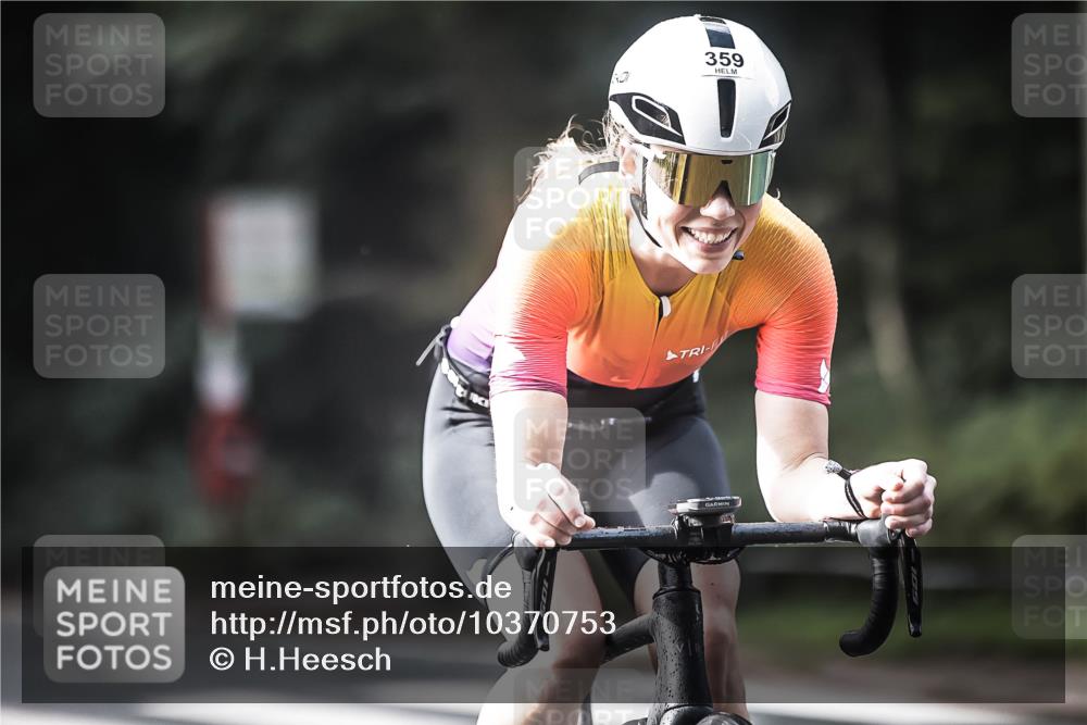 13.09.2026 - Stadtparktriathlon H.Heesch http://msf.ph/oto/10370753 13.09.2026 10:50:05 Radfahren 359, 402, 421 meine-sportfotos.de