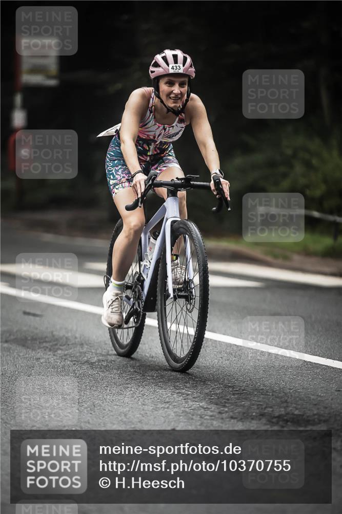 13.09.2026 - Stadtparktriathlon H.Heesch http://msf.ph/oto/10370755 13.09.2026 10:20:21 Radfahren 238, 248, 308, 310, 385, 390, 400, 433, 450 meine-sportfotos.de