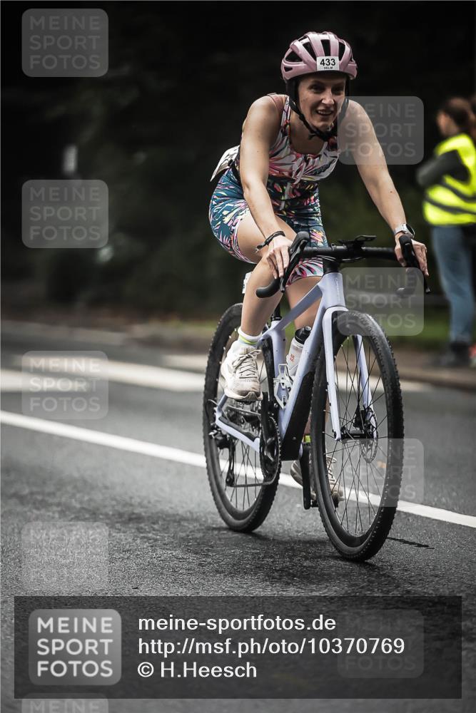 13.09.2026 - Stadtparktriathlon H.Heesch http://msf.ph/oto/10370769 13.09.2026 10:20:21 Radfahren 238, 248, 308, 310, 385, 390, 400, 433, 450 meine-sportfotos.de