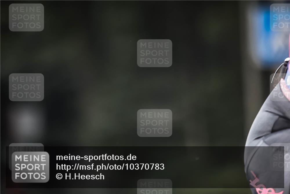 13.09.2026 - Stadtparktriathlon H.Heesch http://msf.ph/oto/10370783 13.09.2026 10:50:06 Radfahren 359, 402, 421 meine-sportfotos.de