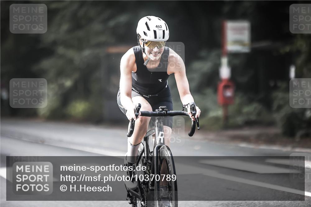 13.09.2026 - Stadtparktriathlon H.Heesch http://msf.ph/oto/10370789 13.09.2026 10:50:08 Radfahren 359, 402, 421, 539 meine-sportfotos.de