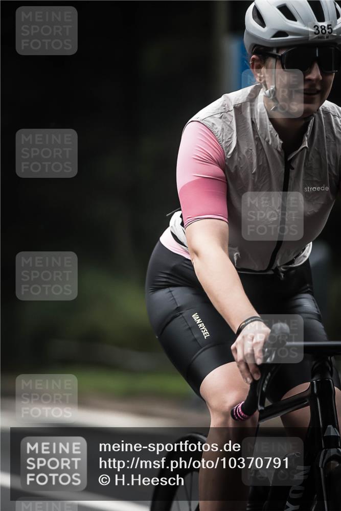 13.09.2026 - Stadtparktriathlon H.Heesch http://msf.ph/oto/10370791 13.09.2026 10:20:22 Radfahren 238, 248, 308, 310, 383, 385, 390, 400, 433, 450 meine-sportfotos.de