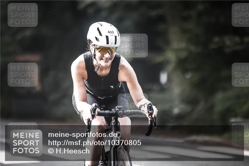13.09.2026 - Stadtparktriathlon H.Heesch http://msf.ph/oto/10370805 13.09.2026 10:50:09 Radfahren 359, 402, 421, 514, 539, 586 meine-sportfotos.de