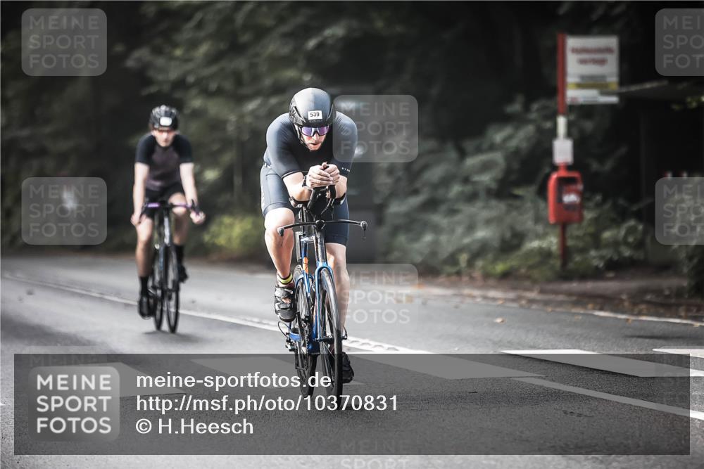 13.09.2026 - Stadtparktriathlon H.Heesch http://msf.ph/oto/10370831 13.09.2026 10:50:13 Radfahren 402, 514, 539, 586 meine-sportfotos.de