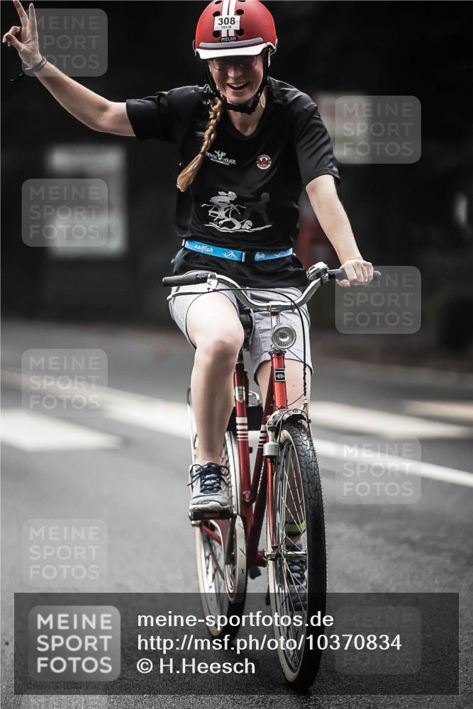 13.09.2026 - Stadtparktriathlon H.Heesch http://msf.ph/oto/10370834 13.09.2026 10:20:26 Radfahren 248, 308, 334, 335, 381, 383, 385, 390, 433, 450, 452 meine-sportfotos.de