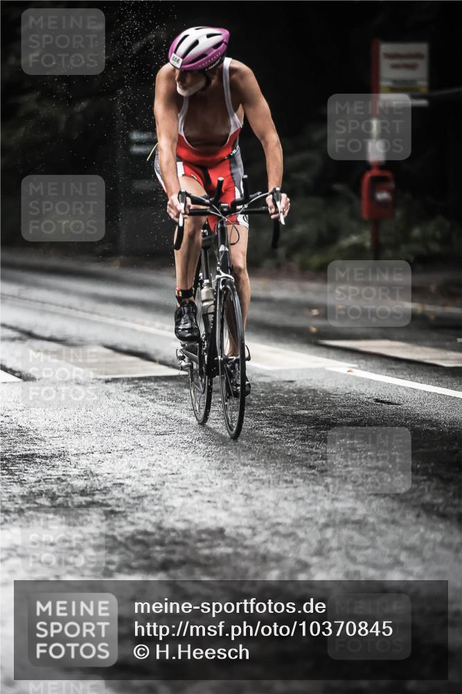 13.09.2026 - Stadtparktriathlon H.Heesch http://msf.ph/oto/10370845 13.09.2026 12:06:23 Radfahren 884, 886, 903, 998, 1007, 1025, 1045 meine-sportfotos.de