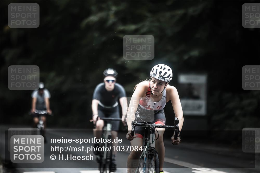 13.09.2026 - Stadtparktriathlon H.Heesch http://msf.ph/oto/10370847 13.09.2026 13:24:58 Radfahren 1412, 1437, 1495, 1509 meine-sportfotos.de