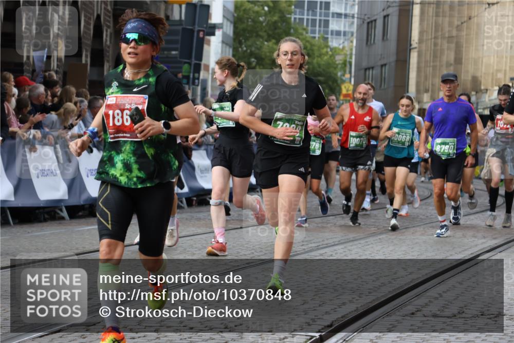 13.09.2026 - 21. swb-Marathon Bremen Strokosch-Dieckow http://msf.ph/oto/10370848 13.09.2026 13:36:30 Ziel 563, 1072, 1867, 2339, 2931, 2949, 3026, 3224, 3291, 3489, 3591, 4643, 4989, 5259, 5800, 6642, 6778, 6982, 7043, 7256, 7379, 7865, 8227, 8275, 8488, 8511, 8731, 8941, 9026, 9076, 9226, 9497, 9564, 13038, 13179, 13238, 164, 1936, 2467, 2673, 2731, 2819, 2823, 3067, 3585, 3815, 4006, 4050, 4182, 4216, 4304, 4414, 4676, 4892, 5061, 5656, 5781, 5823, 6050, 6280, 6340, 6516, 6568, 7039, 7229, 7237, 7249, 7344, 7656, 7765, 7808, 8723, 8790, 9658, 9776, 9807 meine-sportfotos.de