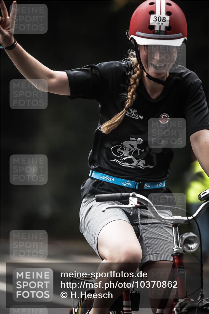 13.09.2026 - Stadtparktriathlon H.Heesch http://msf.ph/oto/10370862 13.09.2026 10:20:26 Radfahren 248, 308, 334, 335, 381, 383, 385, 390, 433, 450, 452 meine-sportfotos.de